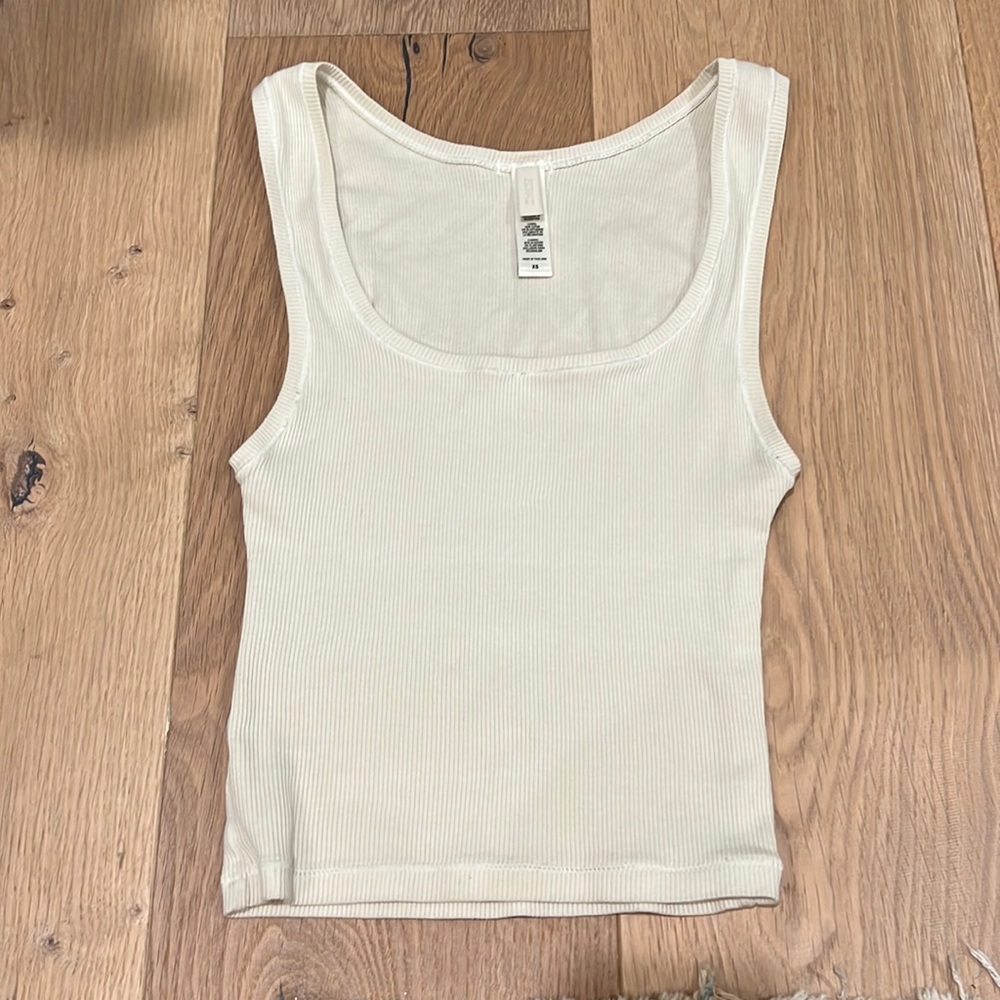 Skims bone color tank